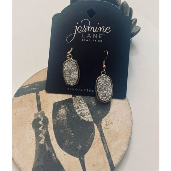 Cute WHITE GLITTER GOLD DANGLE EARRINGS - Picture 2 of 6